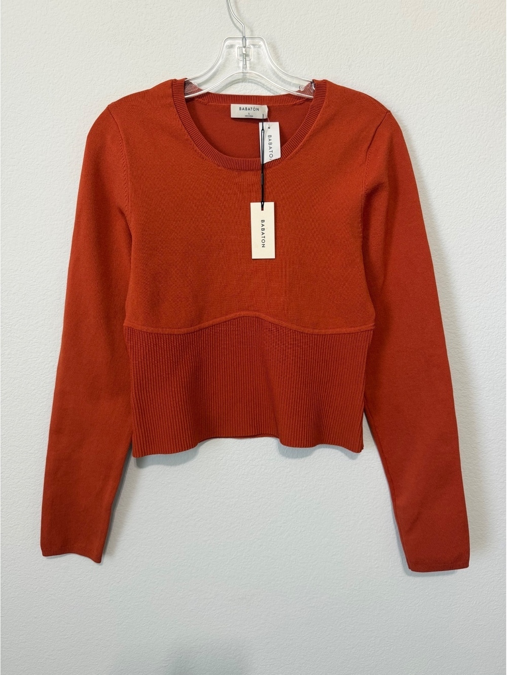 Babaton NWT Long Sleeve Round Neck Sculpt Knit Empire Rust Orange Top Size L